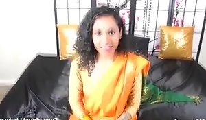 Indian Hindi Mom Catches Nipper Smelling Around US breeks POV